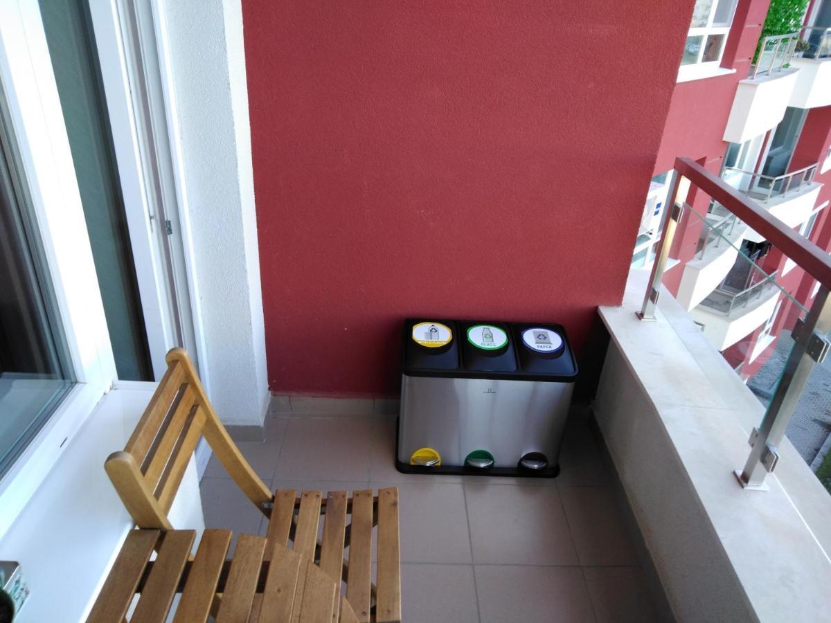 Vintage Mladost Apartemen